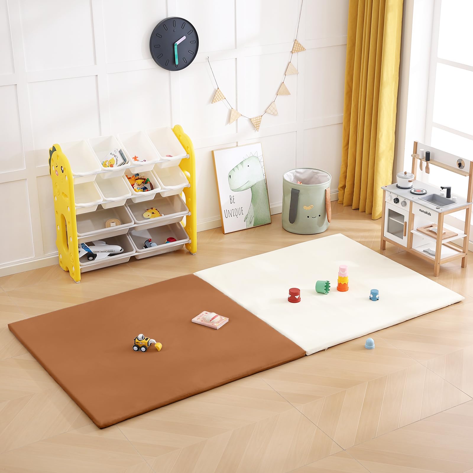 Givjoy easy-clean surface makes quick spills and crumbs simple to wipe away.