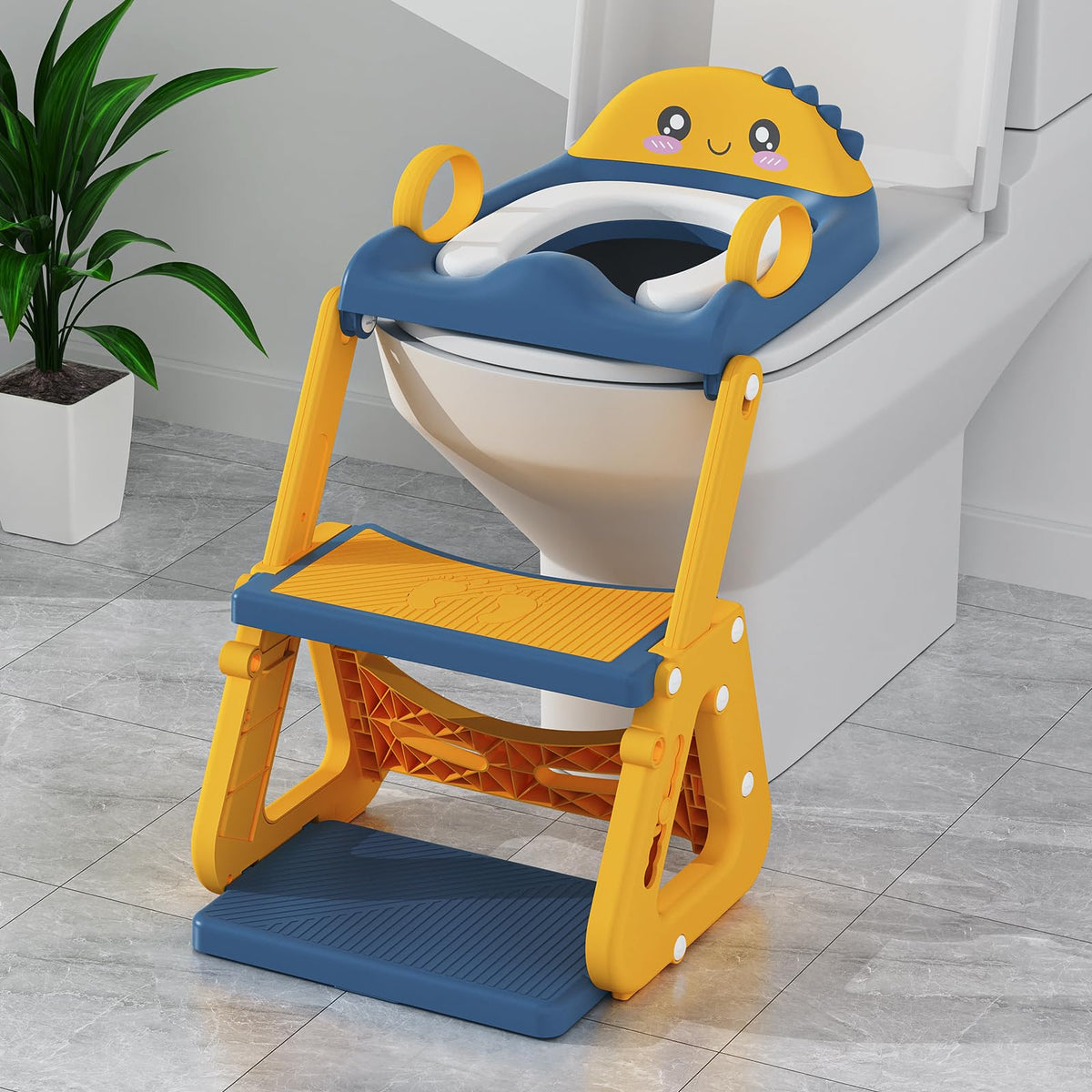 Gliizee Mall Potty Training Seat showcases a stable triangle design for steady sessions.