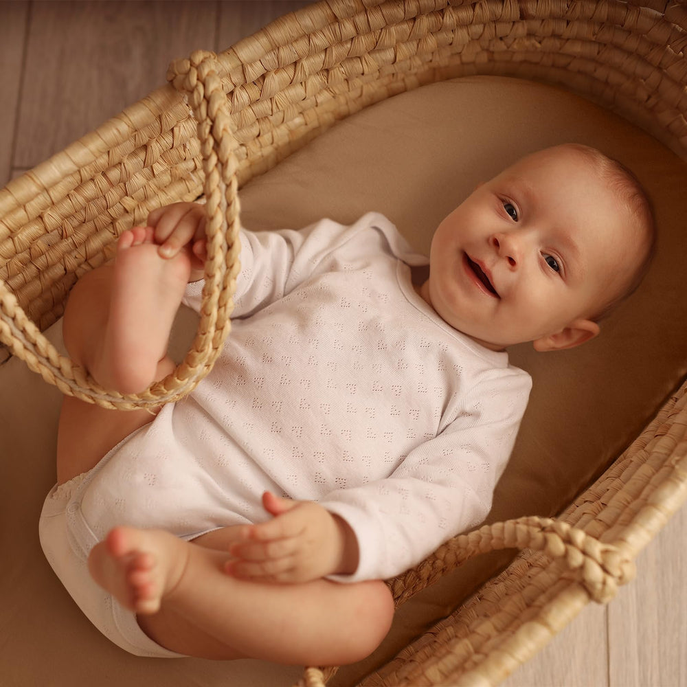 Gllquen Baby bassinet sheets OEKO-TEX label highlights safe fabric choice.