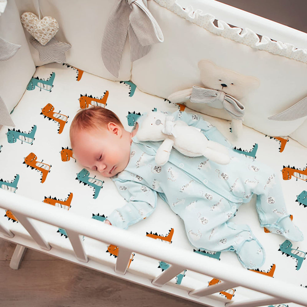Gllquen Baby bassinet sheets soft fabric close-up shows breathable comfort.