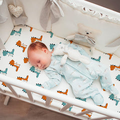 Gllquen Baby bassinet sheets soft fabric close-up shows breathable comfort.