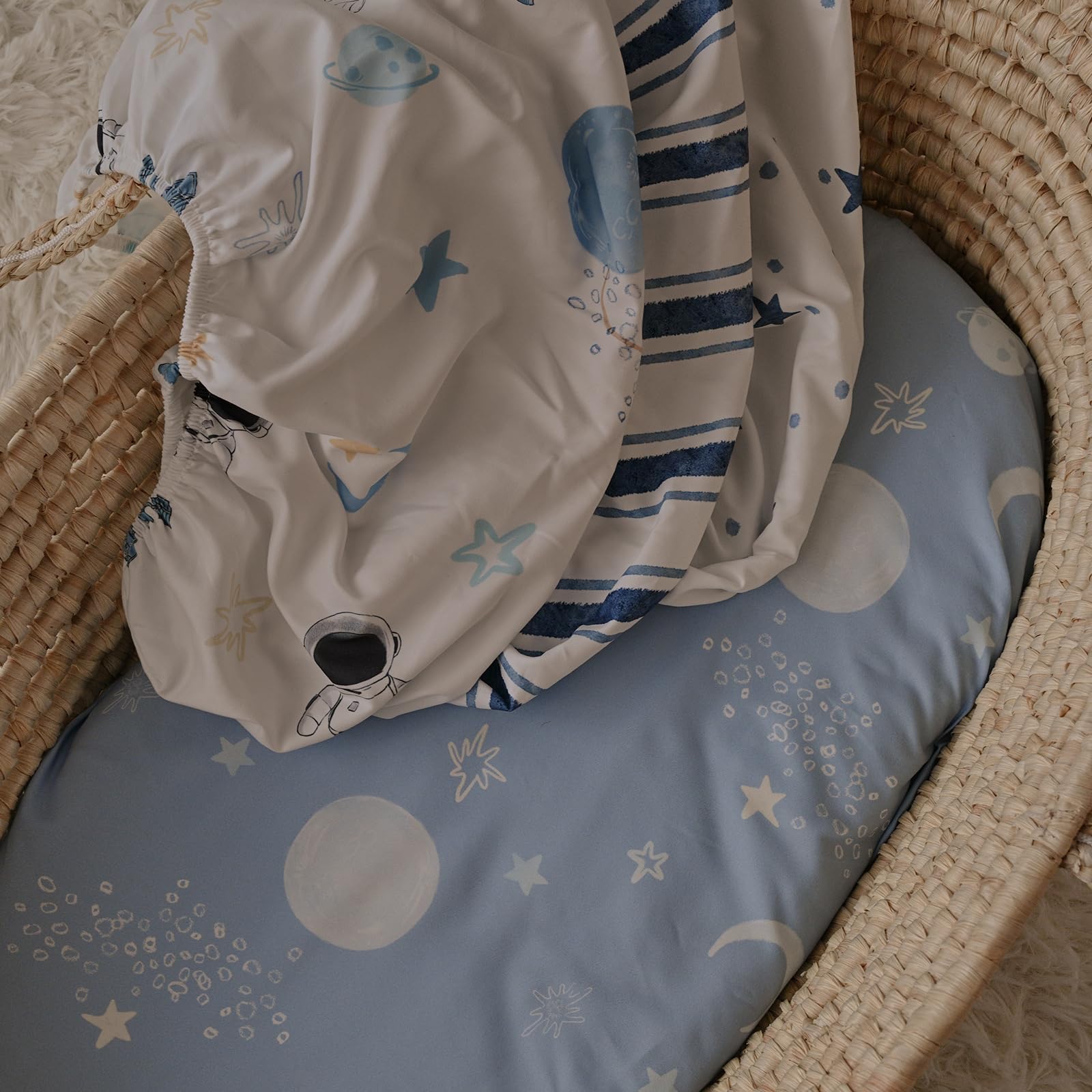 GLLQUEN BABY breathable-soft fabric keeps baby comfortable throughout the night.