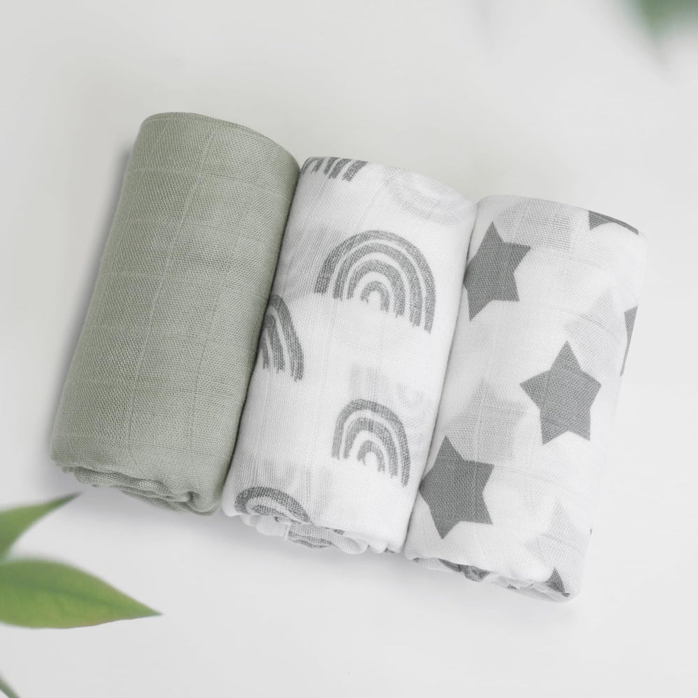 GLLQUEN BABY easy-care machine-washable blanket stays soft after washes.