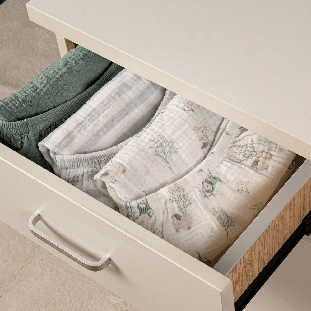 Gllquen Baby muslin bassinet sheets deluxe gift box for new parents