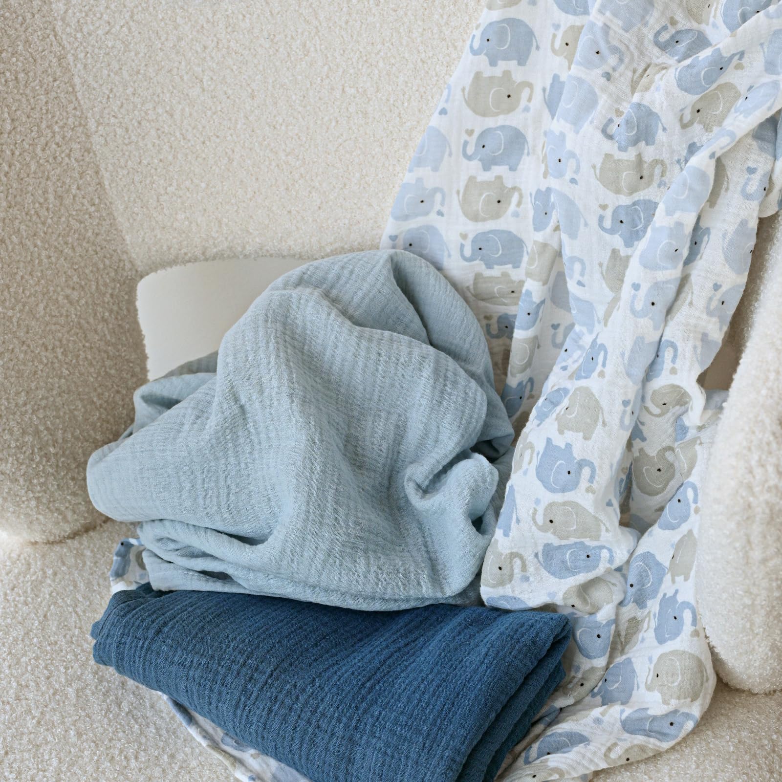 GLLQUEN BABY 3-pack swaddle gift set for baby showers and registries