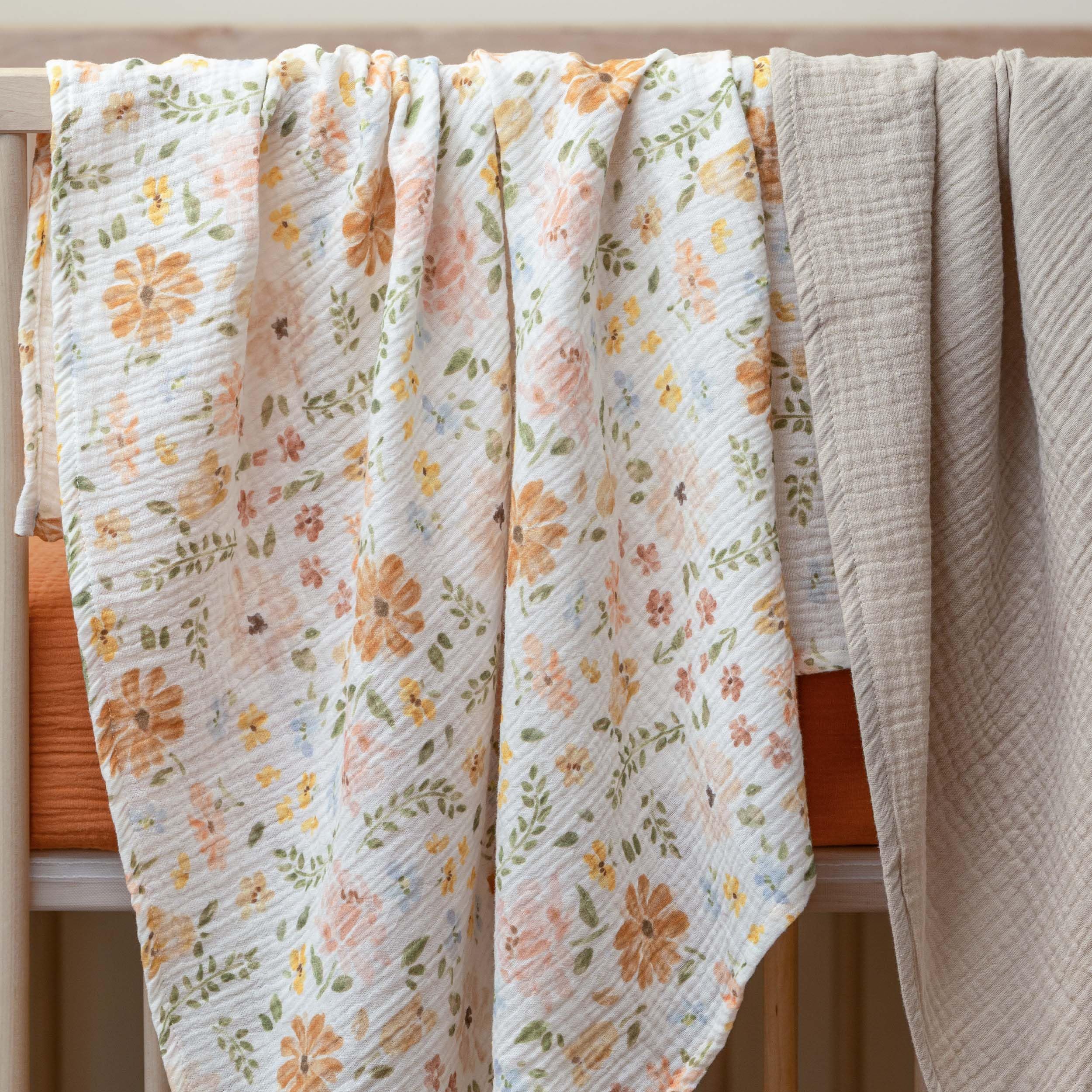 GLLQUEN BABY nursery-friendly blanket supports cozy wraps during naps