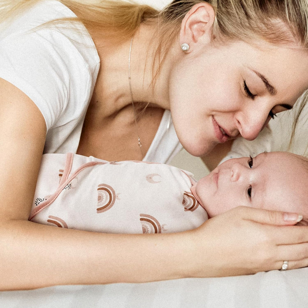 GLLQUEN BABY swaddle 3-pack packaging showcases value and convenience.