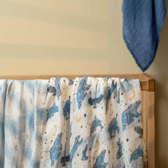 GLLQUEN BABY cosmos 90x100cm blanket demonstrates generous swaddle size and coverage