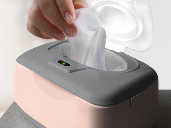 GOGO pure compact case doubles as a portable wipes holder for outings.
