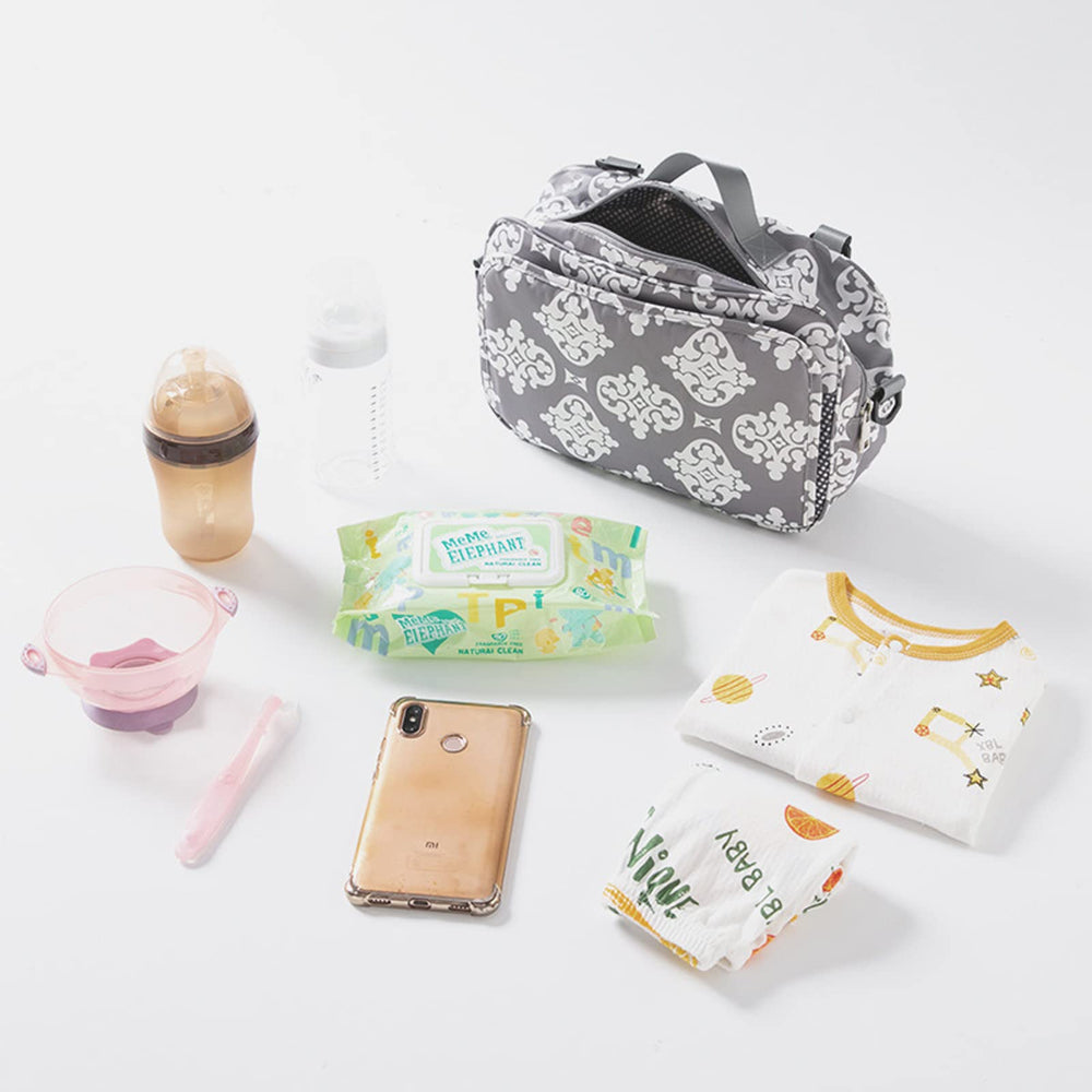 GOGOSO compact organizer stays tidy on crowded outings.