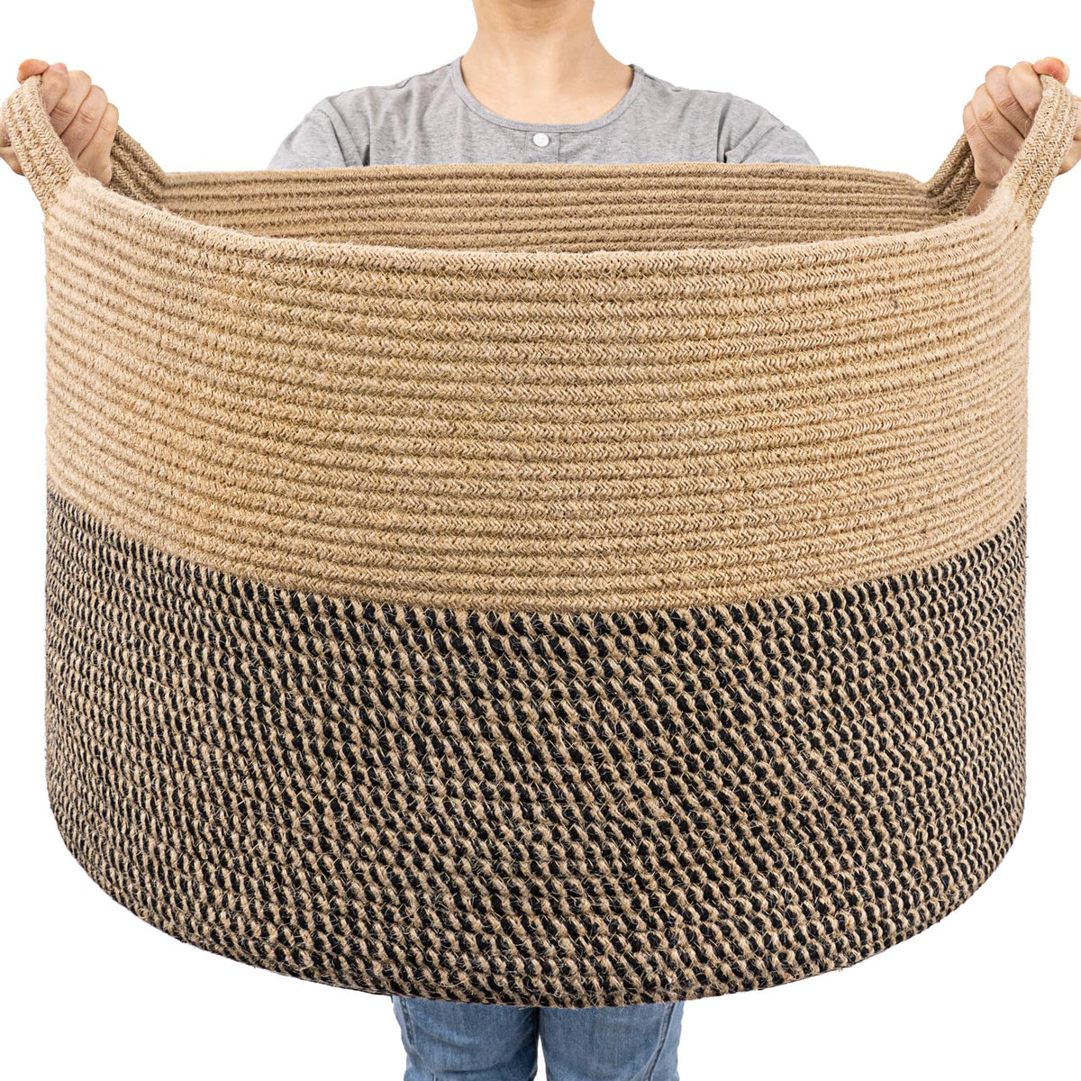 Goodpick 83L wicker basket front view for organized blanket storage