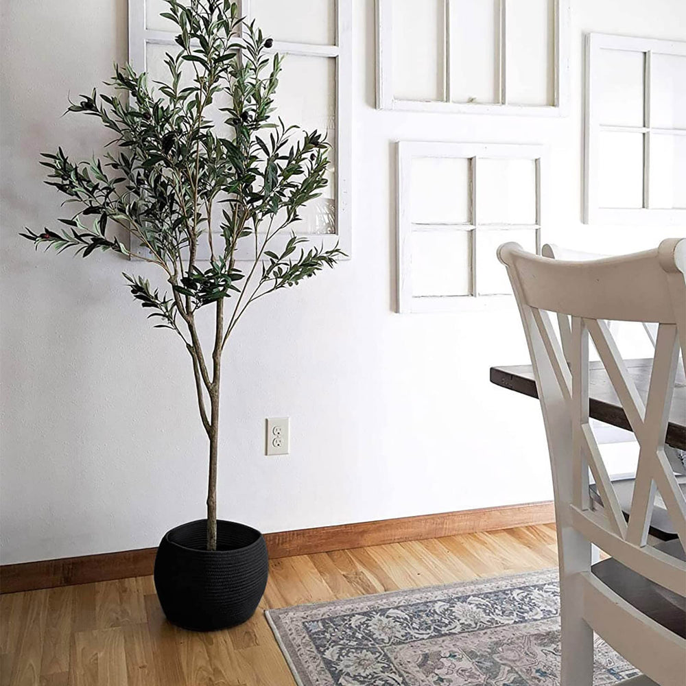 Goodpick plant-basket-use image shows elevating planters with a stylish basket.