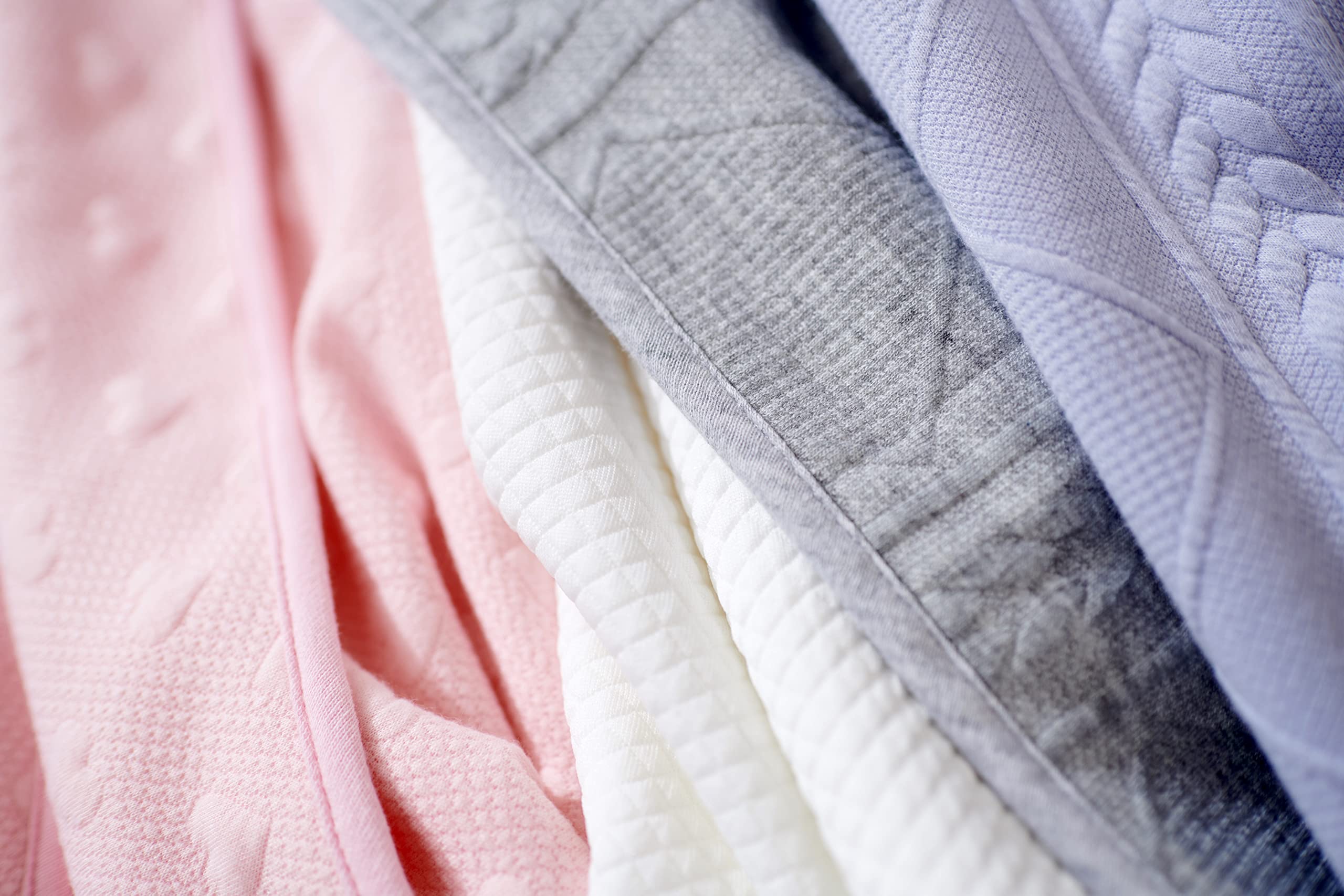 GooseWaddle Luxury Knit Baby Blanket machine-washable convenience in action.