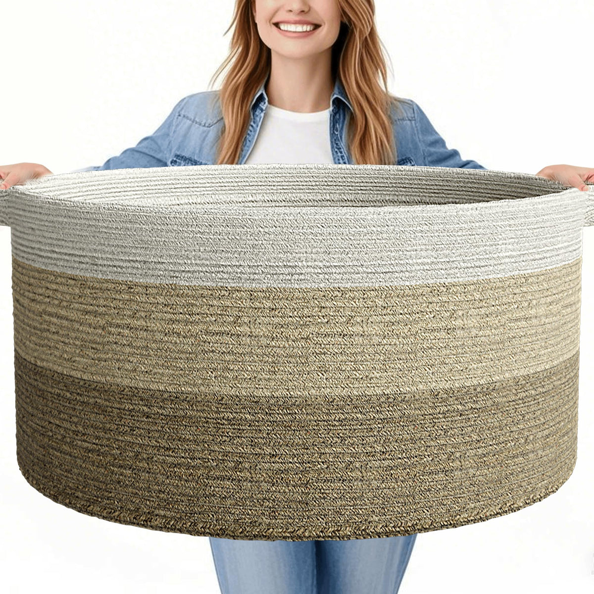 GOPAS 125L blanket basket closeup weave shows durable rope and soft texture.
