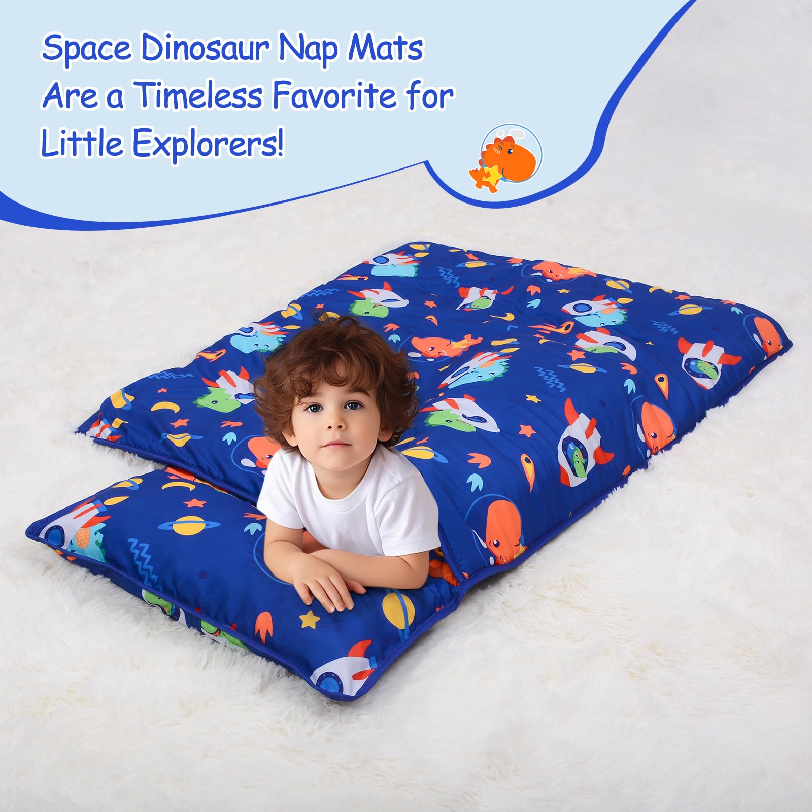 GOPHRALOVE nap mat with waterproof back protects against damp surfaces on the go.