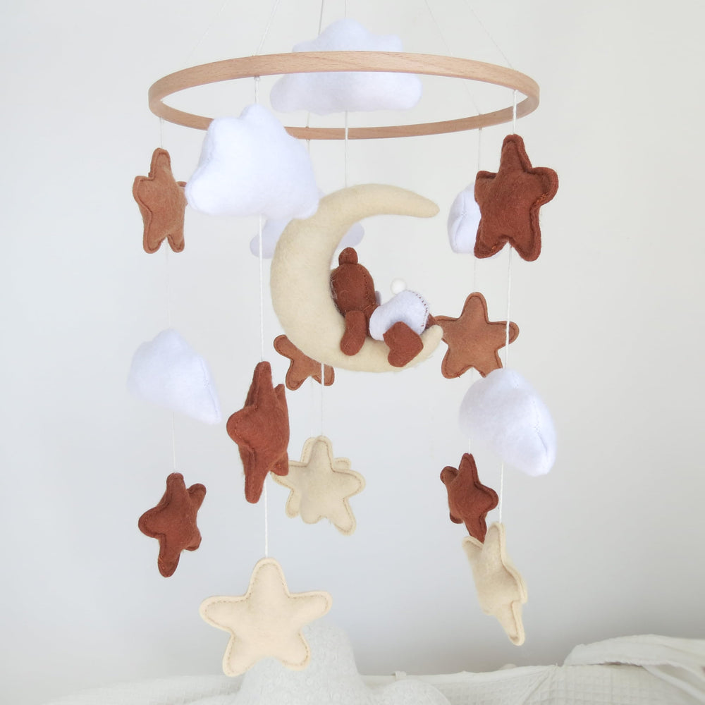 Goukurlsma neutral crib mobile hypoallergenic filler closeup high quality materials