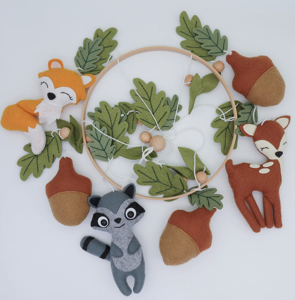 Goukurlsma woodland crib mobile with raccoon for soft, engaging décor