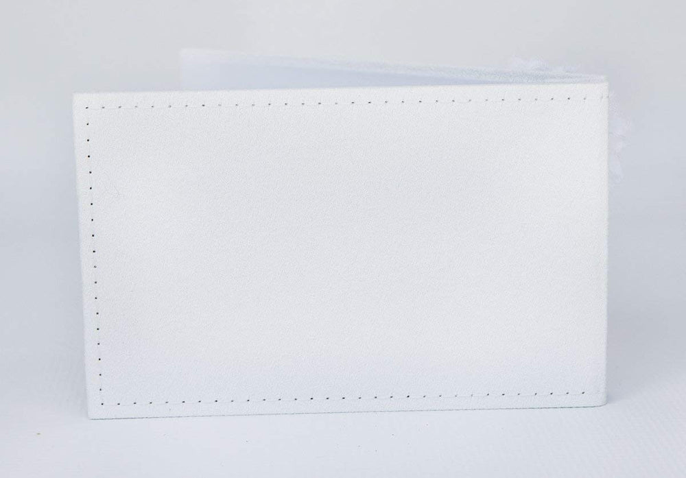 Grandparent Gift Co. brag book holds 32 photos in 4x6 or 3.5x5 formats.