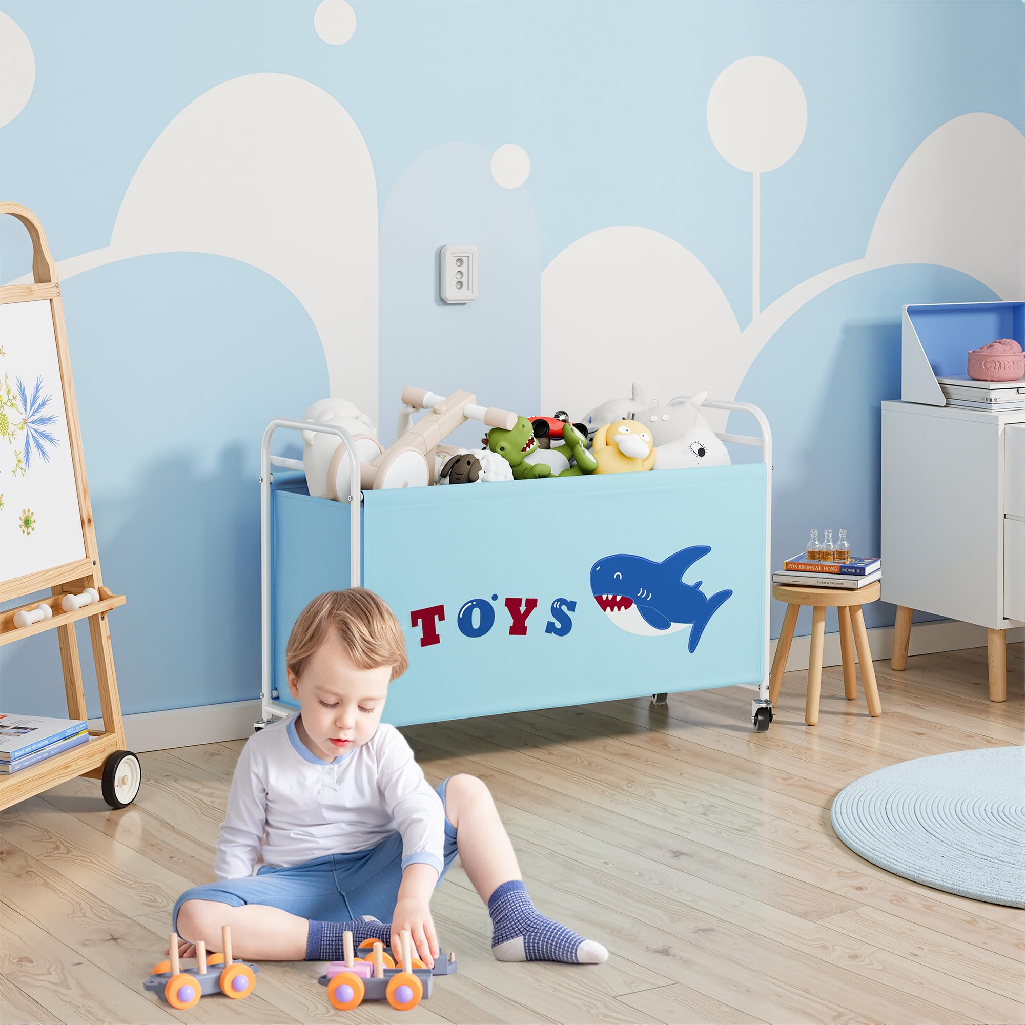 GRANNY SAYS toy box blue 135L capacity label highlights ample storage.
