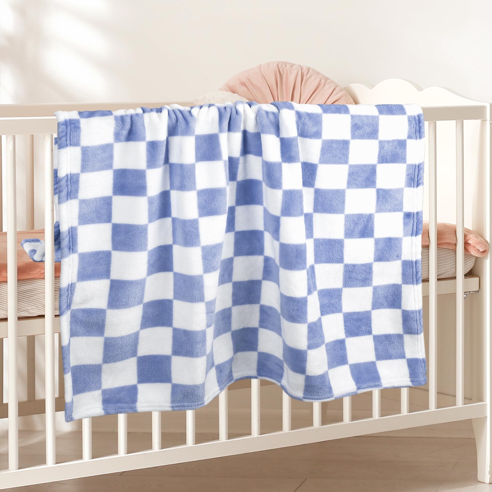 GreatBba Plush Checkered Blanket multi-use demonstrates versatility as stroller shade and pet mat.