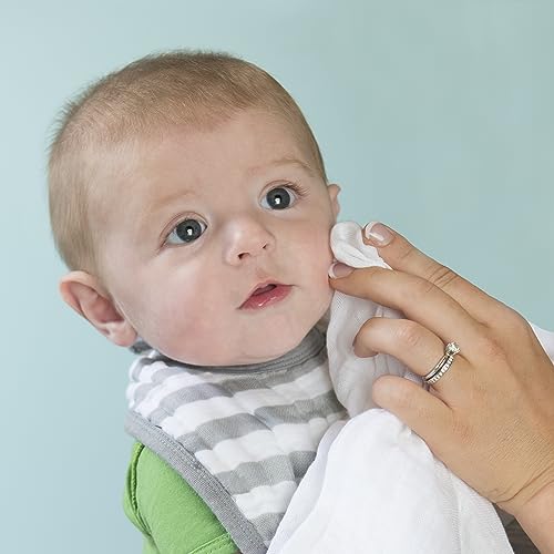 Green Sprouts machine-washable muslin cloth, blueberry small, stays soft after washes.