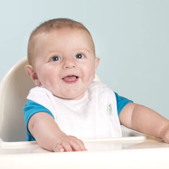 Green Sprouts Muslin Bibs 100% organic cotton feels soft against baby skin.