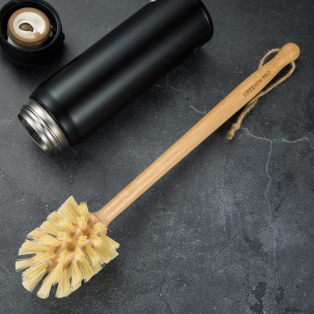 GREENTH PRO Nature Bamboo Bottle Brush suits wide-mouth bottles and glassware with ease.