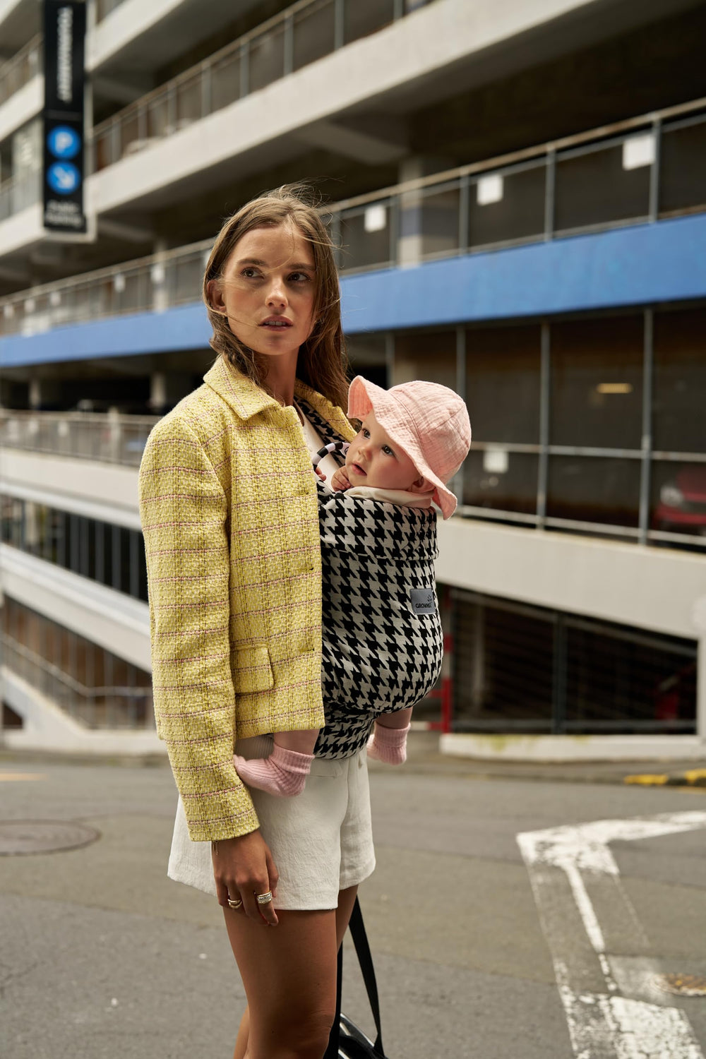 GROWNSY three-point-support-system distributes weight to back