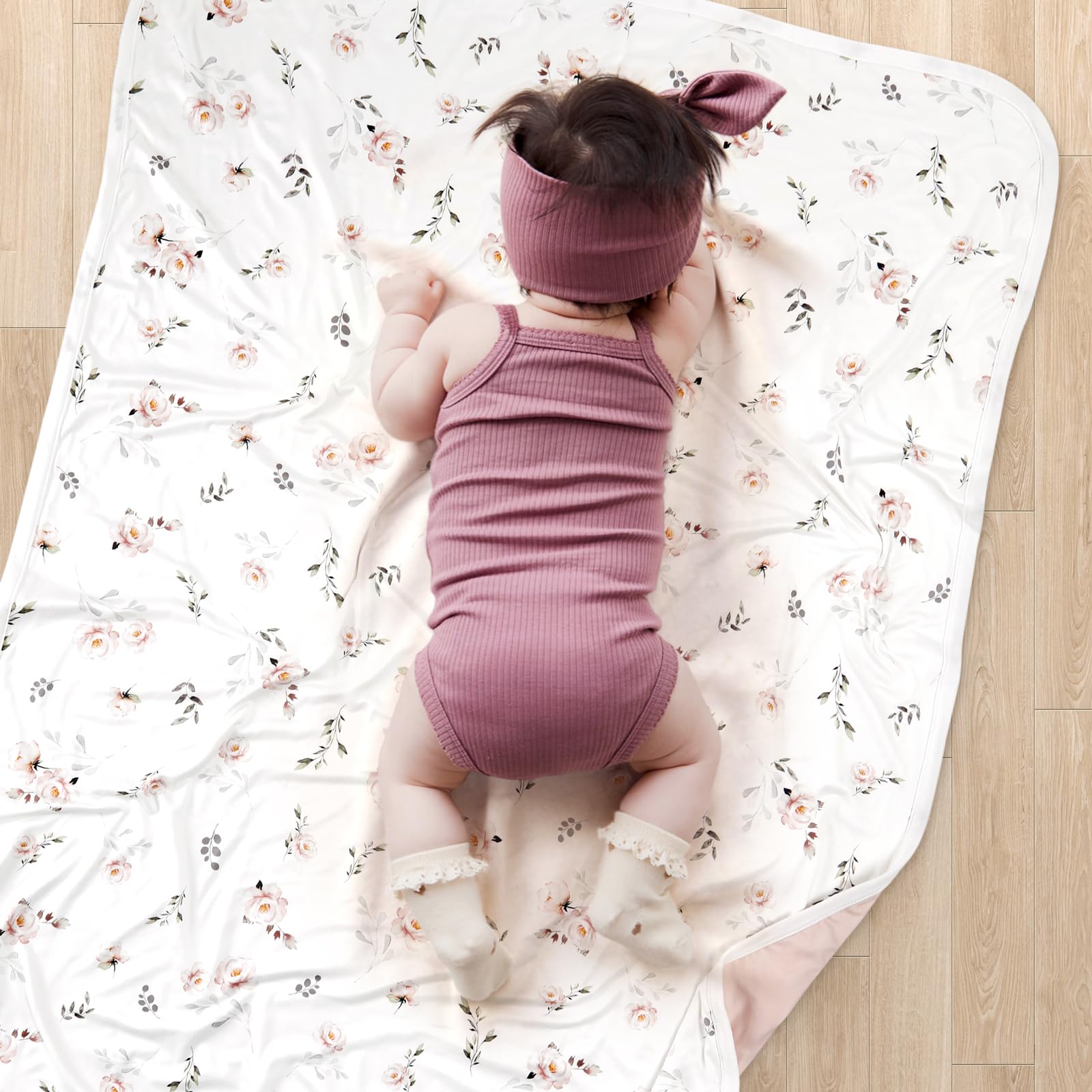GRSSDER baby blanket nursing cover use; convenient privacy during feeding.