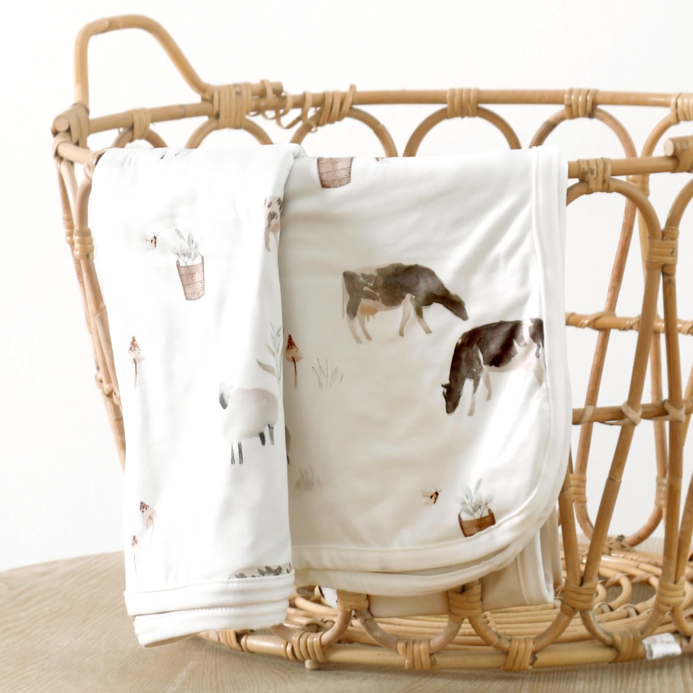GRSSDER cozy play mat transformation area featuring soft surface and gentle warmth.