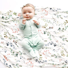 GRSSDER 34x44 double-layer blanket supports swaddling, nursing, and playtime.
