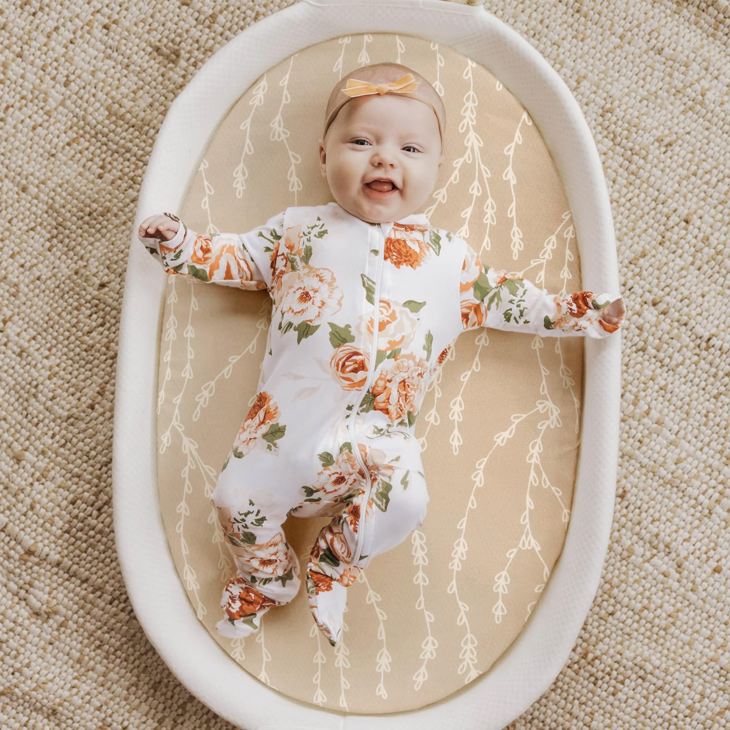 GRSSDER elastic-bottom edge keeps the sheet securely in place during movement.