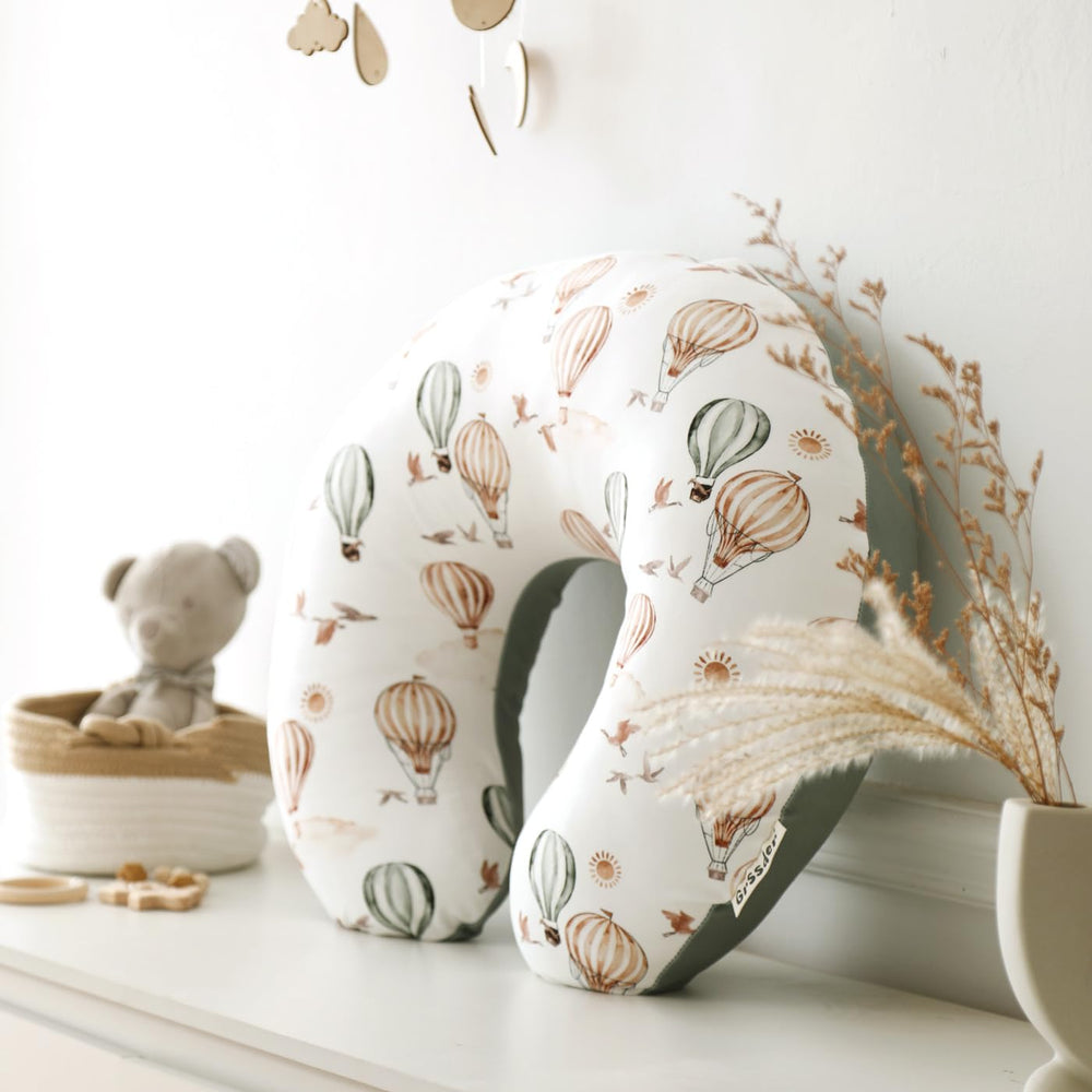 GRSSDER machine washable nursing cover resists fading after washes