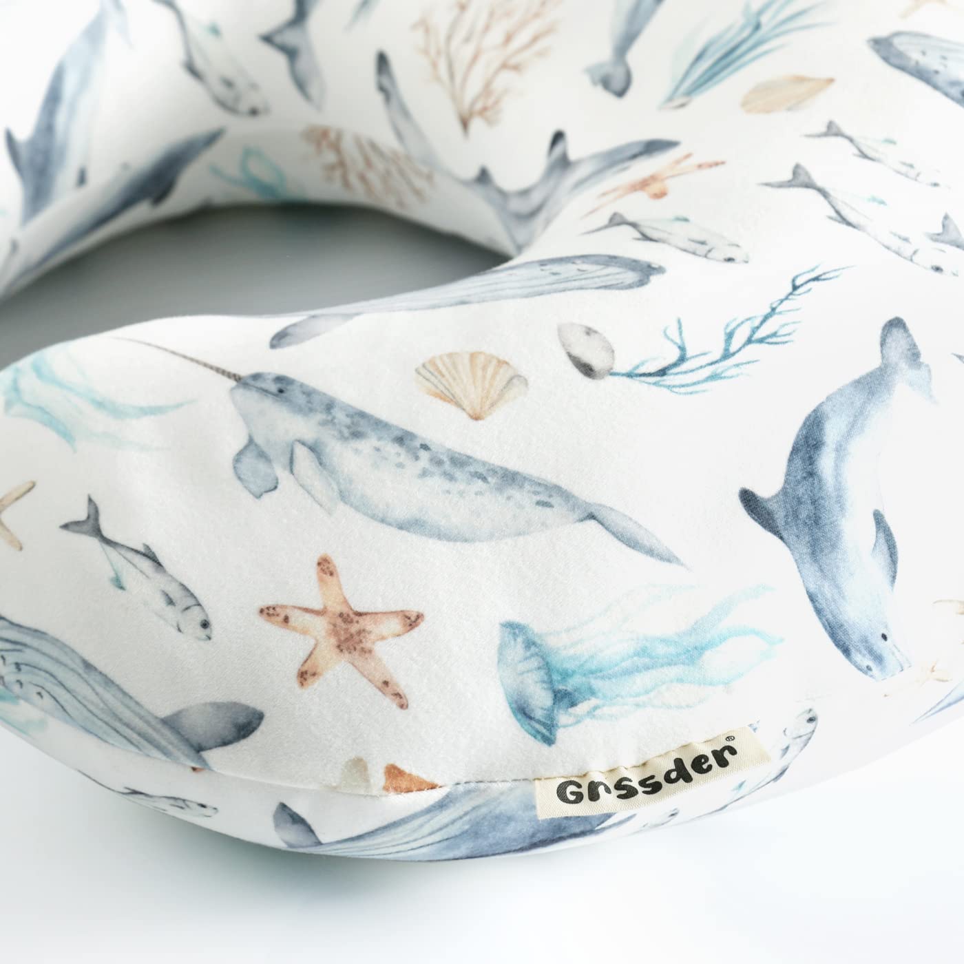 GRSSDER nursing cover is machine washable for simple upkeep after feeds.