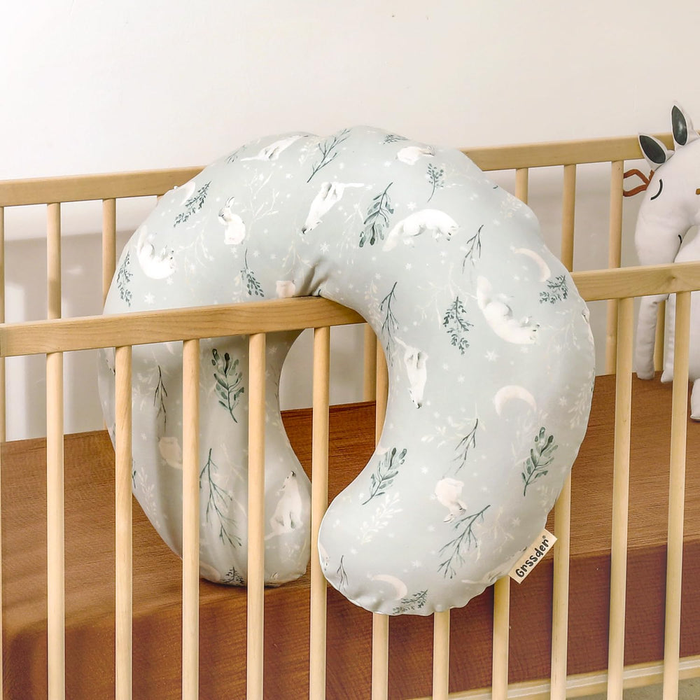 GRSSDER protects pillows from stains while keeping a fresh look.