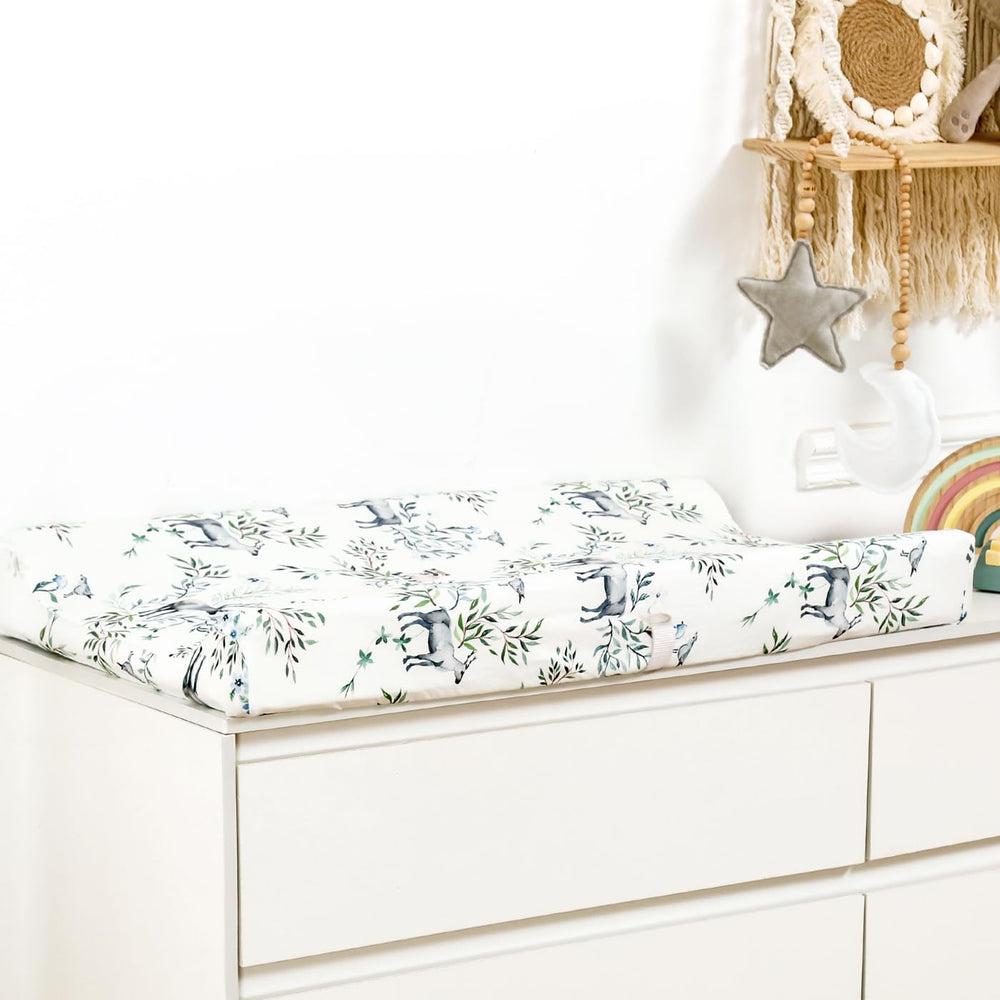 GRSSDER universal-fit cover snugly fits standard 32x16 and 34x16 changing pads