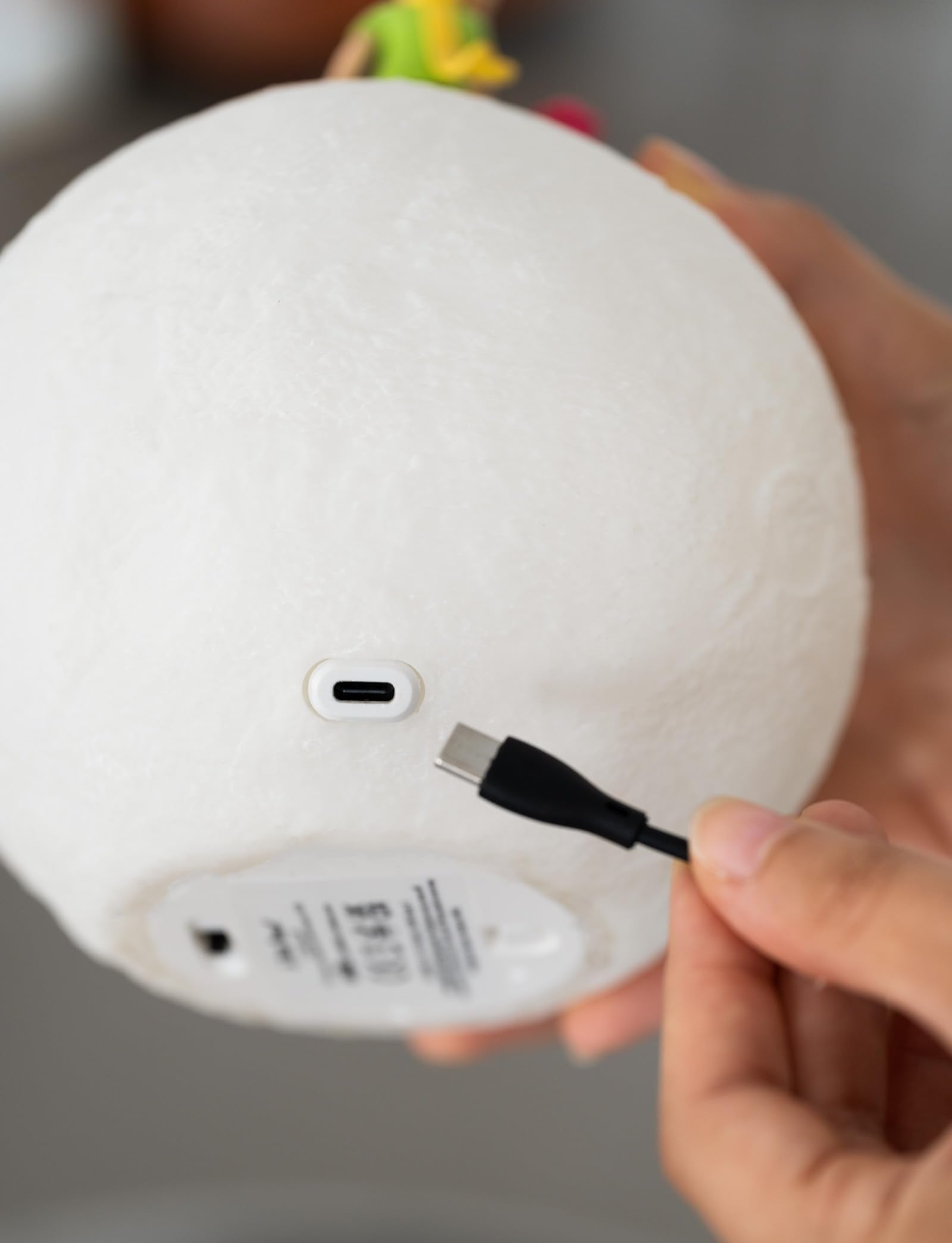 Grupo Erik The Little Prince lamp makes a thoughtful gift for Le Petit Prince fans.