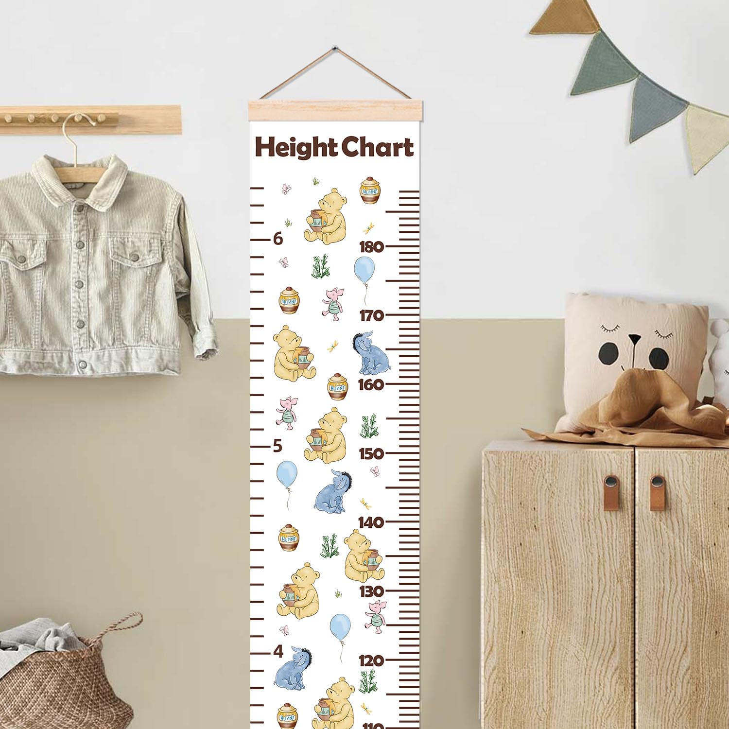 Guawubiang Winnie height chart shows feet and centimeters for precise growth records.