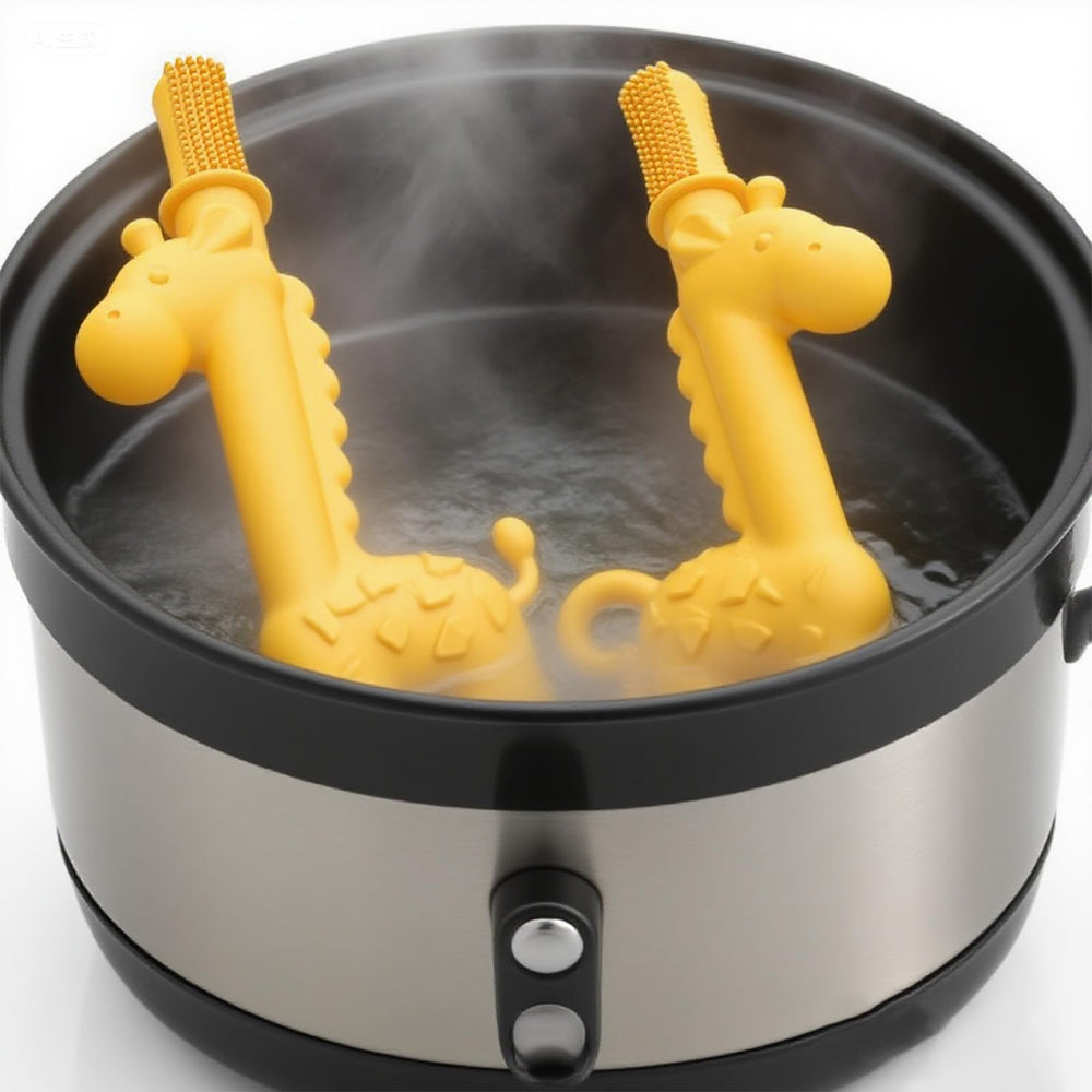 GUIGUZHJ easy-cleaning-teether withstands hot or cold cleaning for quick sanitizing.