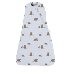 GUNAMUNA Swaddle Wrap with WONDERZiP enables quick diaper changes while keeping baby cozy.
