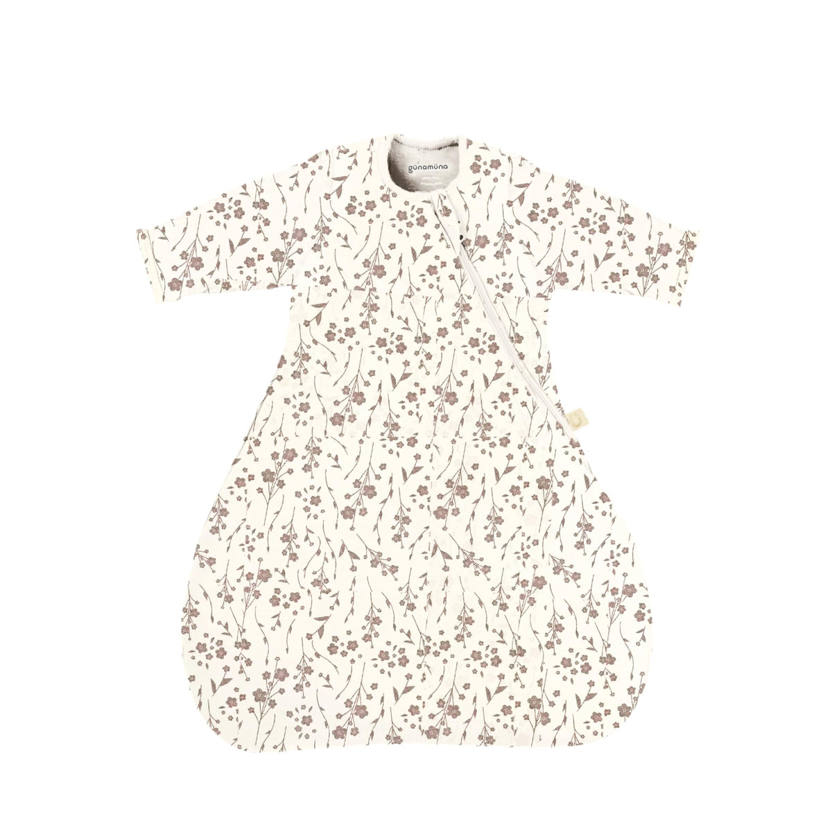 GUNAMUNA WonderZiP feature enables quick diaper changes while keeping baby cozy and covered.