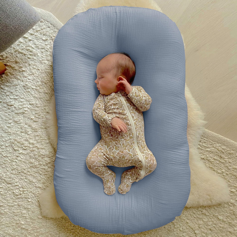 guruixu muslin cover close-up texture breathable fabric skin-friendly for babies