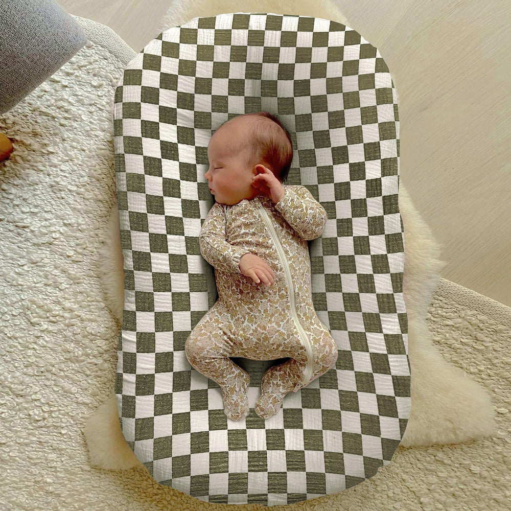 guruixu Muslin Baby Lounger Cover with envelope closure for secure fit