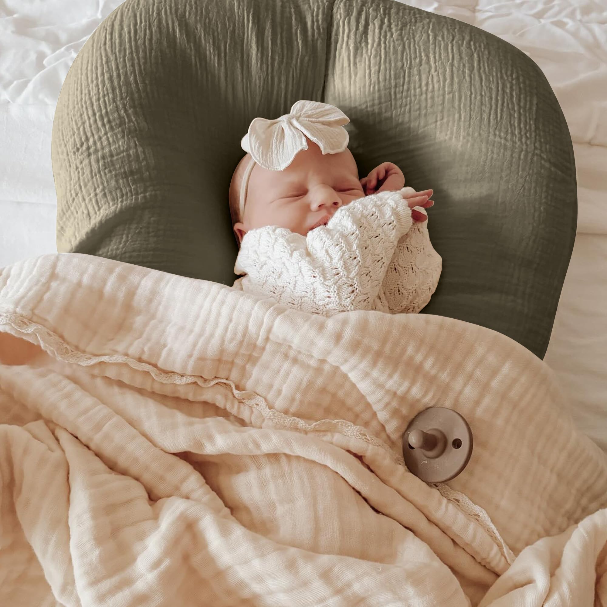 Guruixu muslin lounger cover two-pack; practical gift-ready option for new parents.