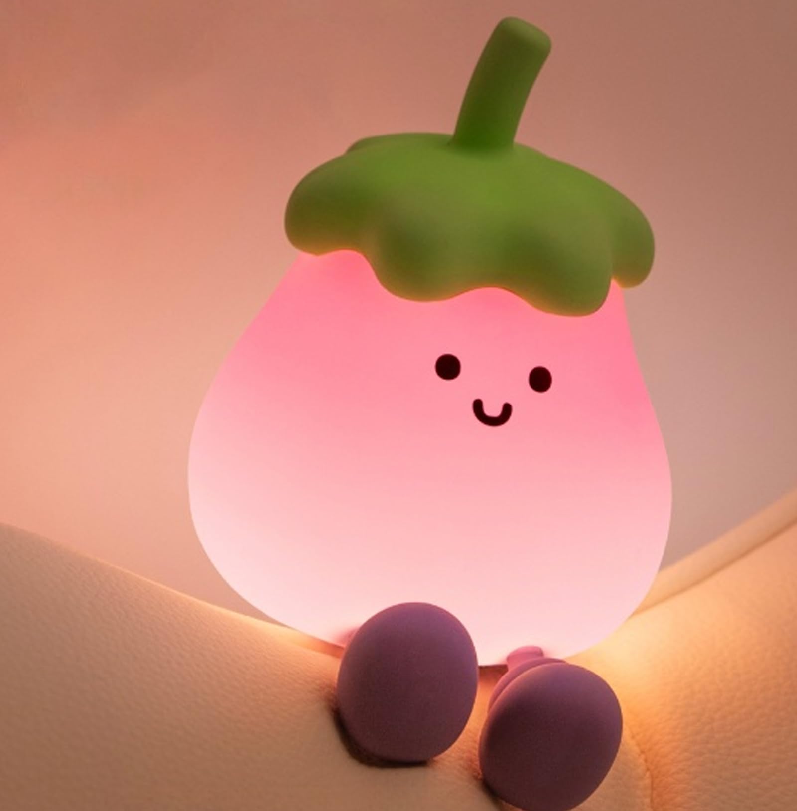 Gusweet LED turtle night light front view provides a soft, kid-friendly glow.