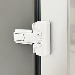 GXXFXT fridge lock close-up demonstrates secure latching for childproofing.