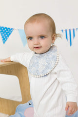 GZMM baby bib reversible solid color side – easy outfit changes and quick cleanup.