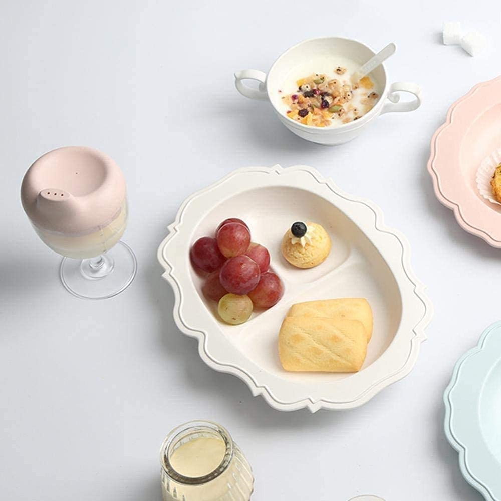 GZWY party birthday setup photo captures festive kid-friendly tableware.