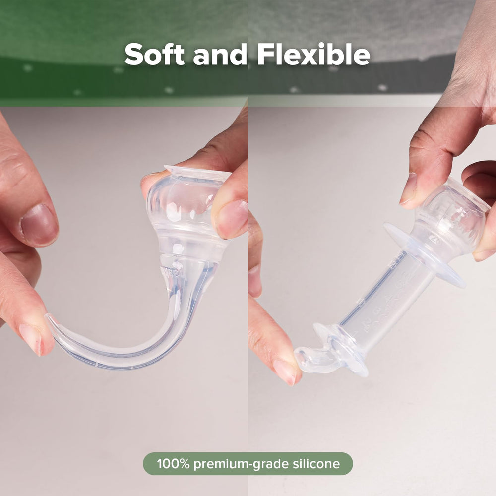 haakaa Baby Medicine Dispenser Set cleaning brush included simplifies care and sanitation.