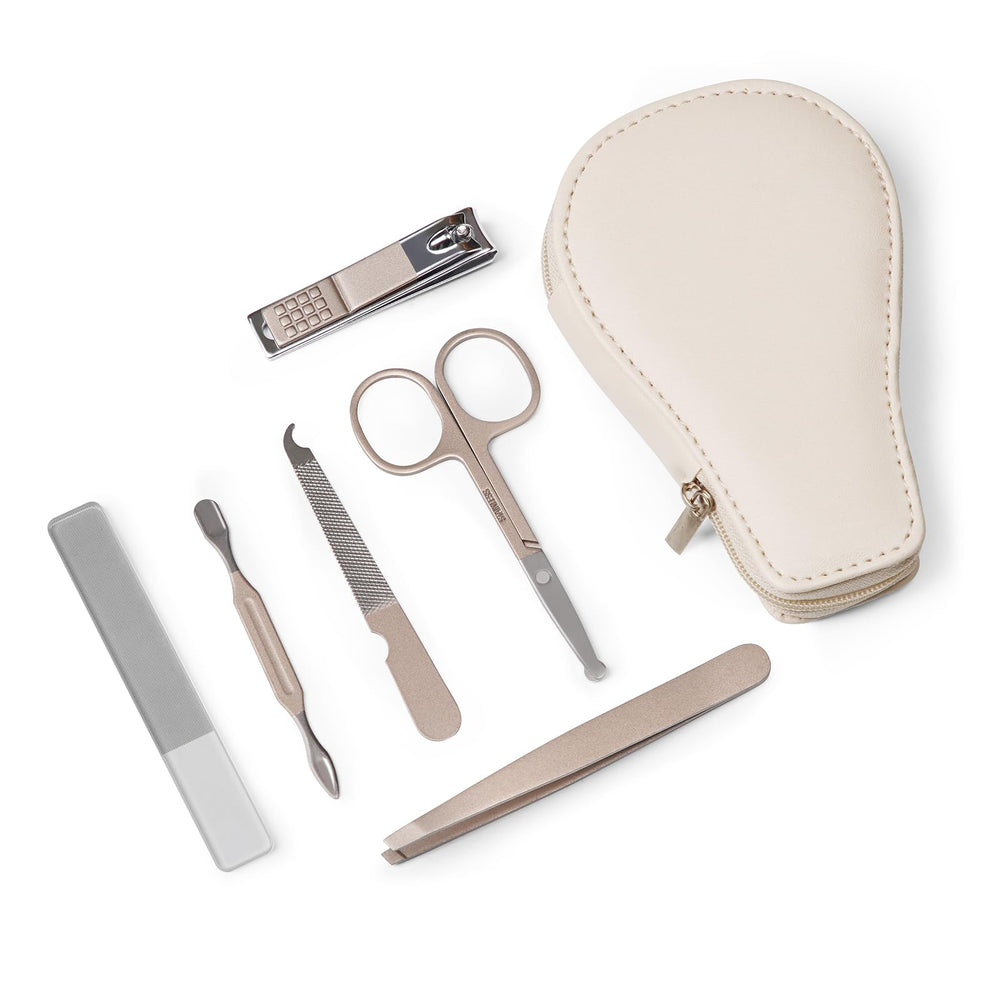 haakaa baby manicure tools packaging and case display.